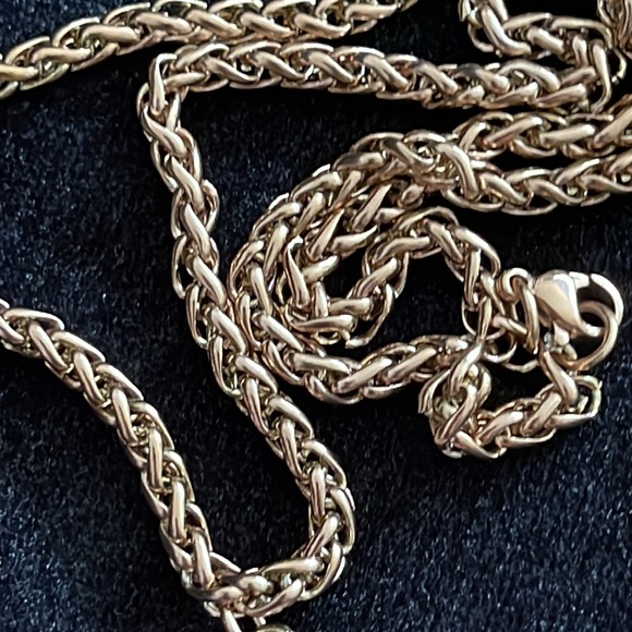 Gold rose amethyst drop tear pendant chain necklace - Picture 8 of 8